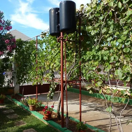 With A Parking Space - 13242 Daire *