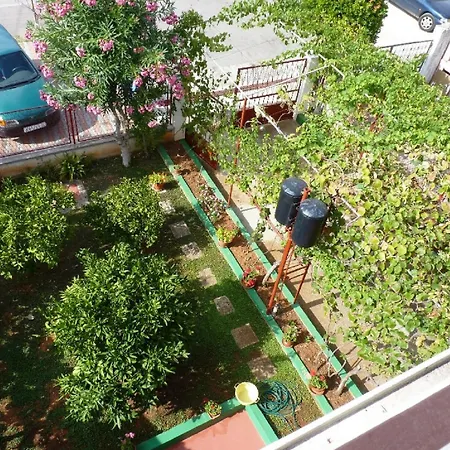 With A Parking Space - 13242 자다르