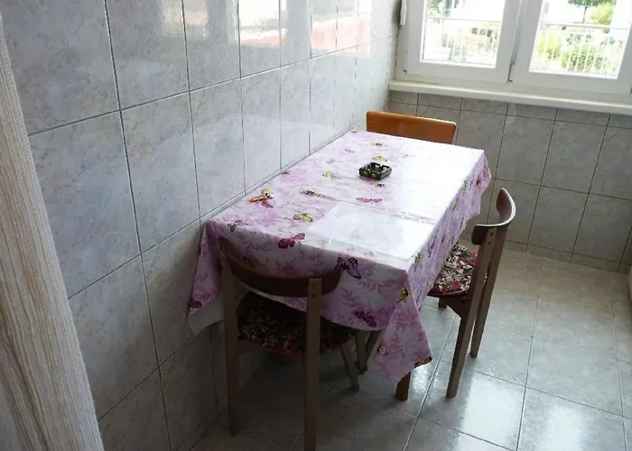 With A Parking Space - 13242 자다르