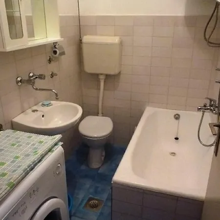 Apartment With A Parking Space - 13242 Zadar