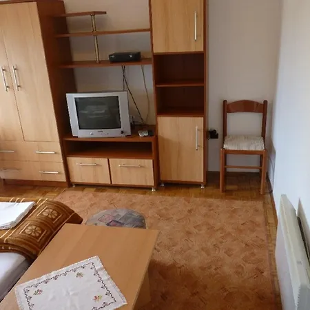 Apartment With A Parking Space - 13242 Zadar