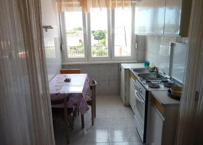 With A Parking Space - 13242 Lägenhet *